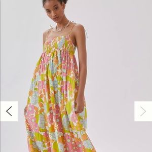 S/W/F NWT En-flowered dress